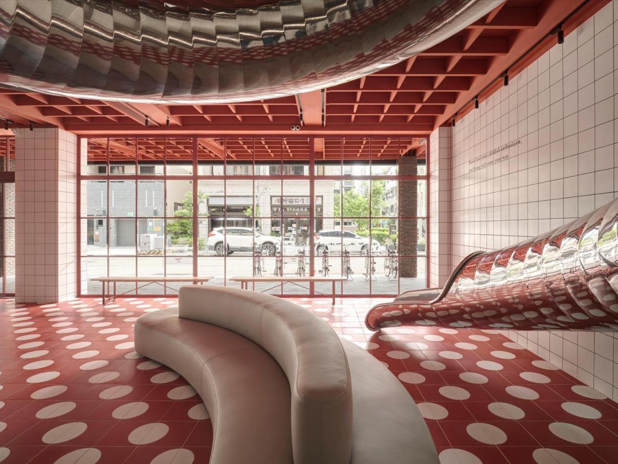 Reddot Hotel Taichung Exterior photo
