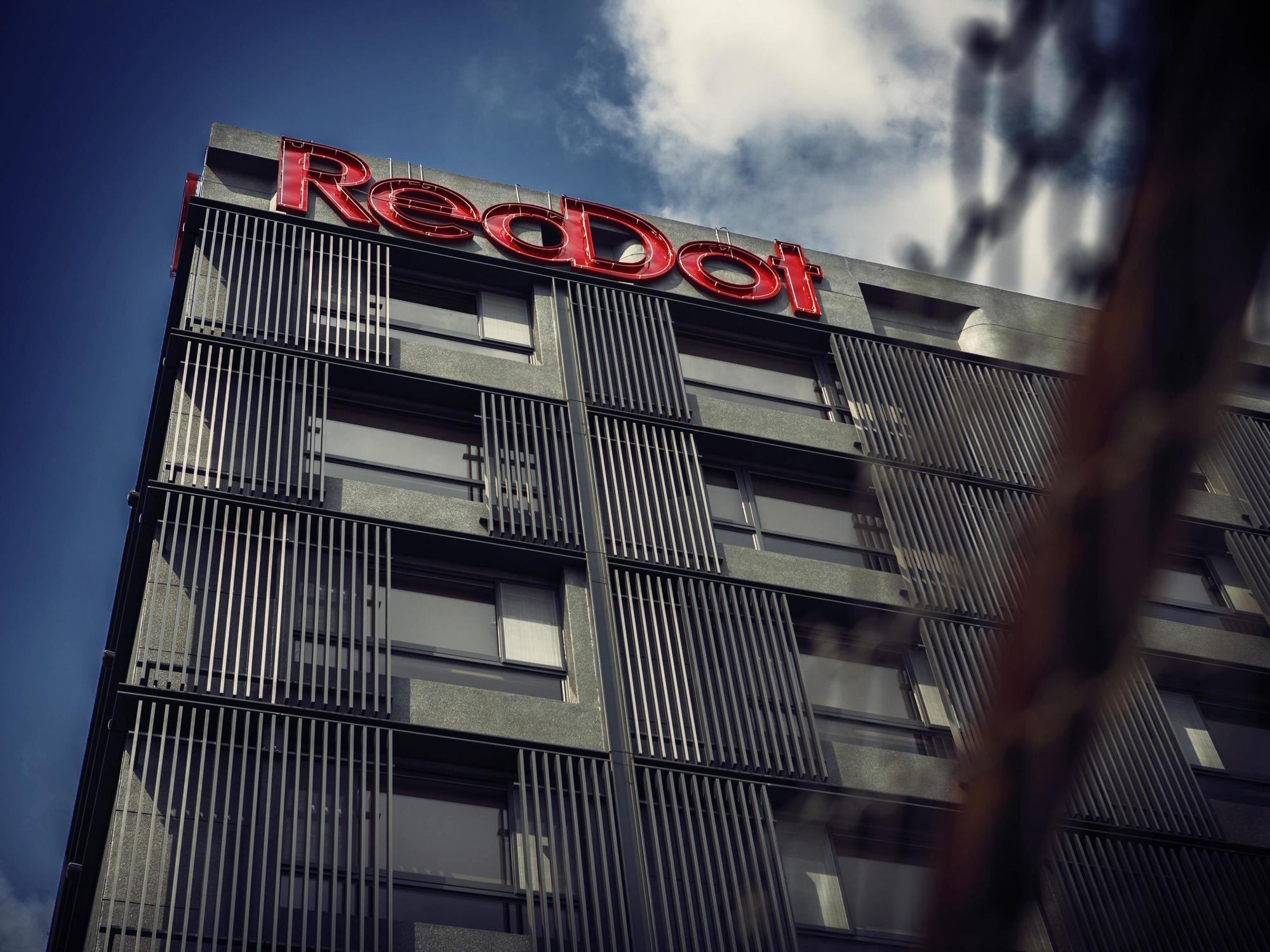 Reddot Hotel Taichung Exterior photo