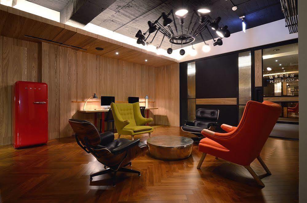 Reddot Hotel Taichung Exterior photo